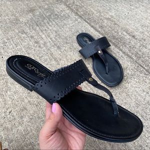 Eurosoft by Sofft Belisma Flat Sandals Black 10